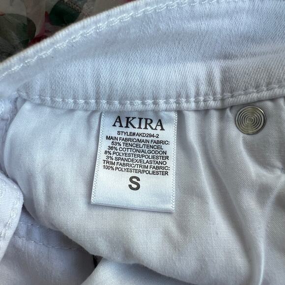 Akira Morning Glory Floral Ruffle Jean Shorts Size Small - Picture 5 of 6